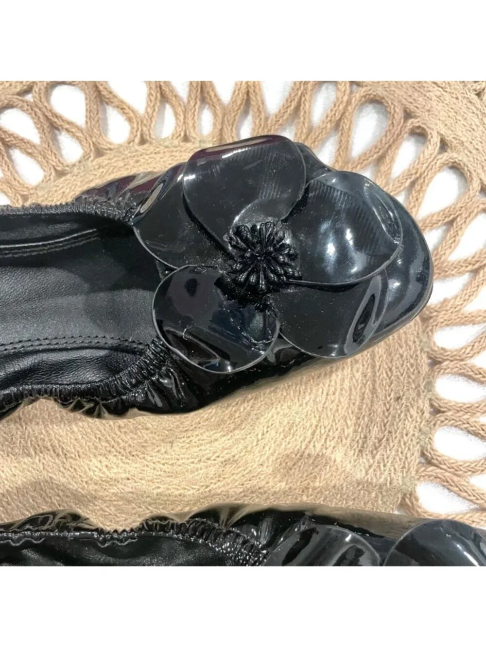 Tory Burch Floral Applique Patent Leather Ballet Flats Size 8 Black